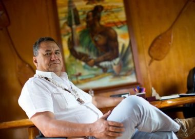 Noticias Chile | Alcalde de Rapa Nui Petero Edmuns salva a su comunidad y comienza el retorno de las clases