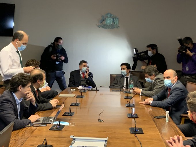 Noticias Chile | Presidente Piñera realiza reunión de emergencia para evitar que se apruebe el retiro del 10% de la AFP