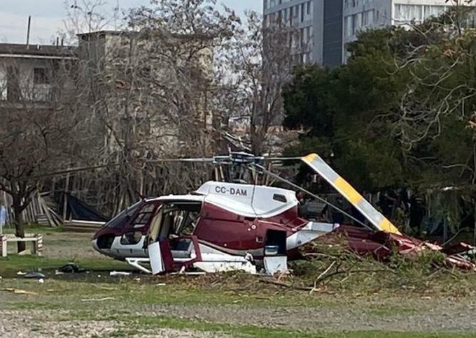  Noticias Chile | Helicóptero se estrella en el estacionamiento del Hospital Roberto del Río en Independencia | INFORMADORCHILE