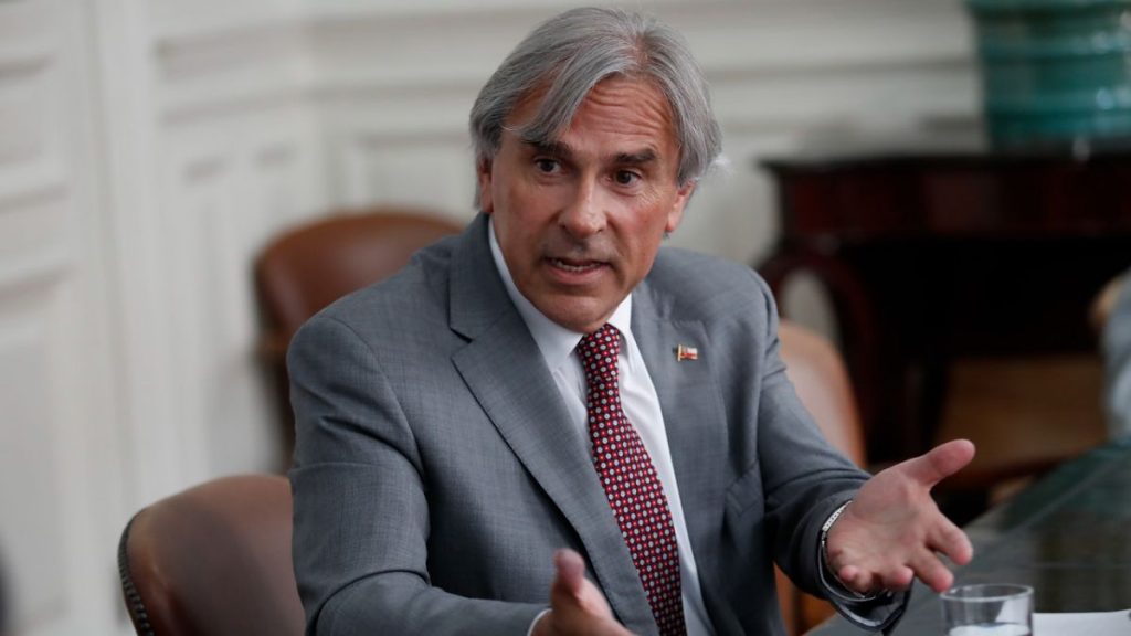 Noticias Chile | Ivan Moreira UDI estaría dispuesto a votar a favor del retiro del 10 % de las AFP