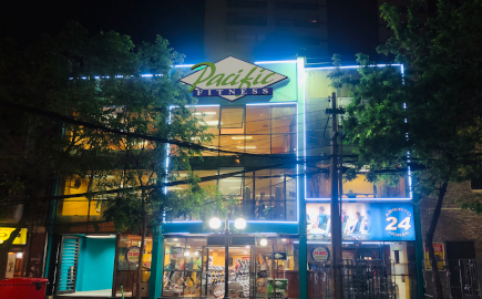 Noticias Chile | Sorprenden sucursal abierta de gimnasios Pacific funcionando con personal en plena pandemia de Covid-19 | INFORMADORCHILE
