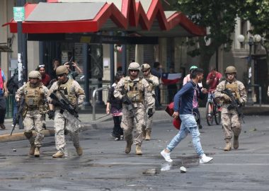 Noticias Chile | Ejército comprará 130 escopetas antidisturbios, que costarán 47 millones de pesos | INFORMADORCHILE