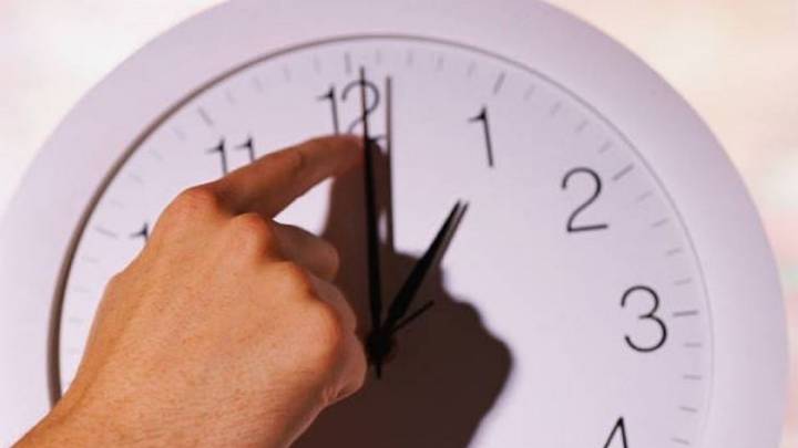 Noticias Chile | Muy pronto comenzará el horario de Verano en Chile, todos los relojes se adelantarán en un hora | INFORMADORCHILE 