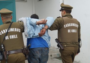 Noticias Chile | Colombiano se entrega a carabineros, luego de matar a su pareja en Ñuñoa | INFORMADORCHILE