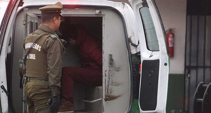 Noticias Chile | Mujer fue rociada con parafina, luego de que pareja tratara de quemarla en su domicilio | INFORMADORCHILE