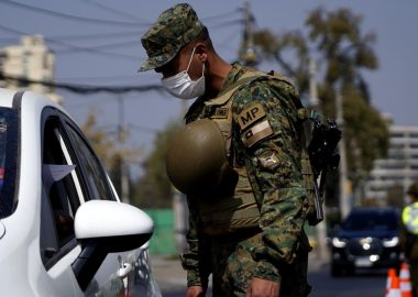 Noticias Chile | Según El Mostrador el "Estado de Catástrofe" no se justifica y no se necesitan militares armados en las calles