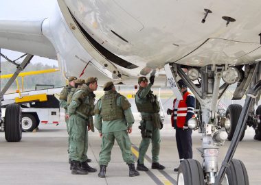 Noticias Chile | Chileno mencionó la palabra bomba en el Aeropuerto: perdió el vuelo , sus vacaciones y millonaria demanda