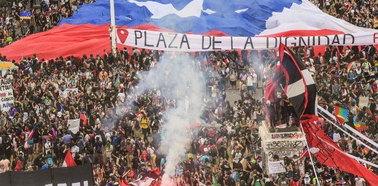 Noticias Chile | "súper diseminadores" en protestas elevarán las cifras de Covid-19 en los próximos días en Santiago