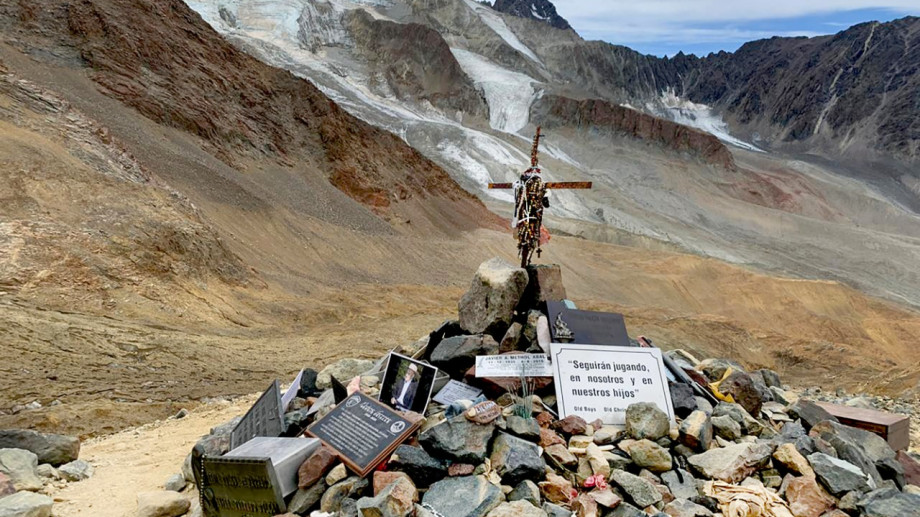 Reportajes: A 48 años de la Tragedia de los Andes, una historia que “Es una hazaña mundial de supervivencia”