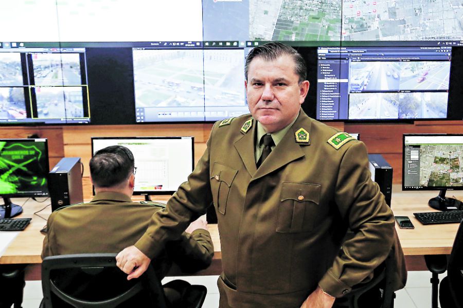 Noticias Chile | Se filtra audio donde General Bassaletti autoriza el uso de escopetas, mientras carabineros eran atacados por delincuentes