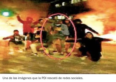 18 de octubre | Antifacistas de la Garra Blanca quemaron el metro Pedrero y cayeron por una fotografía