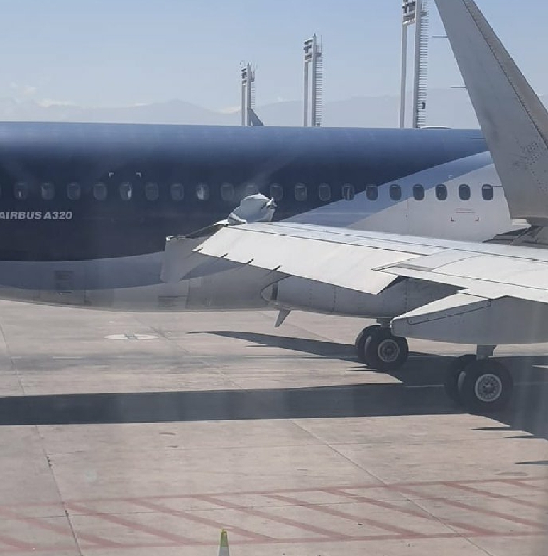 Noticias Chile | Dos aviones de Latam chocan en el Aeropuerto de Pudahuel
