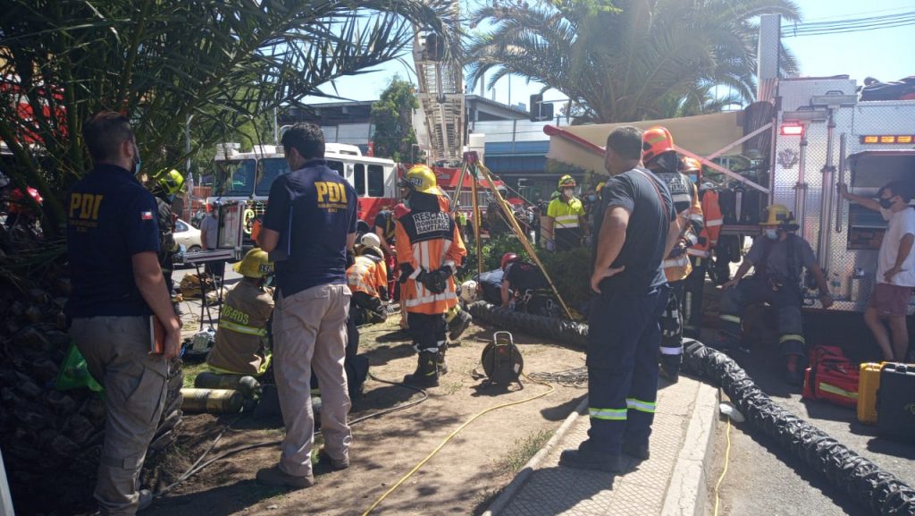 Noticias Chile | Hombre pisa una alcantarilla en mal estado y cae 10 metros, provocando su muerte en el lugar 