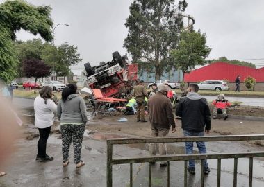 Noticias Chile | Grave accidente de carro bomba, deja varios Bomberos heridos de gravedad