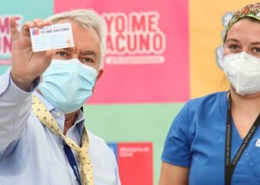 Noticias Chile | El lunes comienza la vacunación de mujeres embarazadas, que tengan alguna comorbilidad