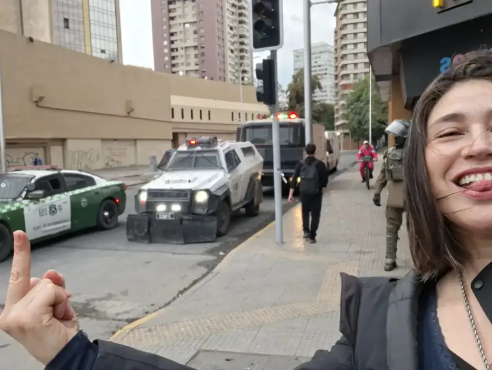 “¡Fuera perkines cobardes!“: María Paz Grandjean lanza furioso mensaje contra Carabineros